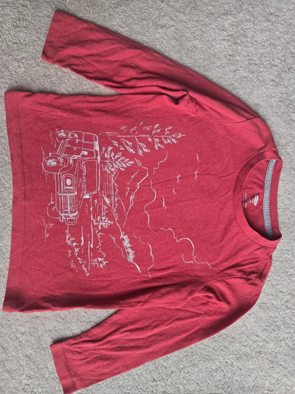 Old Navy Kids Red Graphic Long-Sleeve Tee
